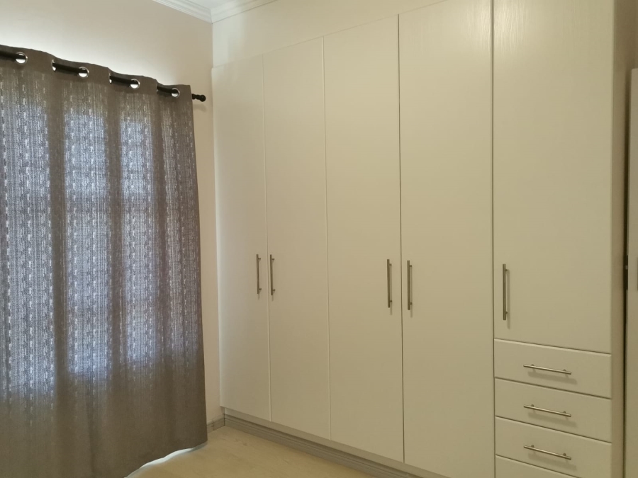 3 Bedroom Property for Sale in Fraaiuitsig Western Cape